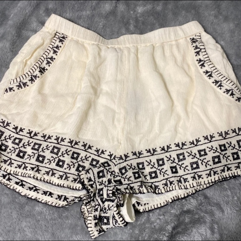 American eagle shorts!